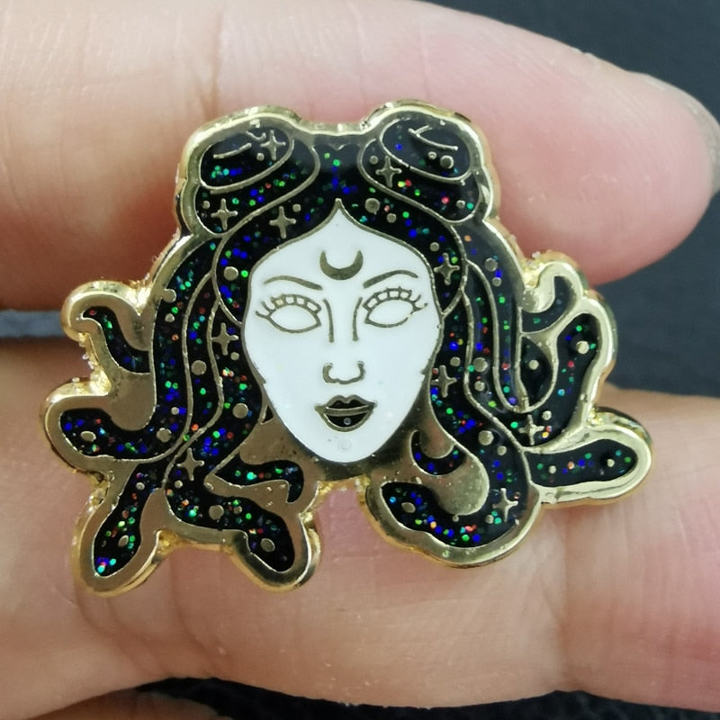 Medusa Pin