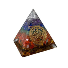 Load image into Gallery viewer, Natural Fluorite Crystal Pyramid Quartz Healing Stone Chakra Orgonite Reiki Crystal for Alter
