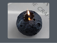 Load image into Gallery viewer, Moon Handmade Candle
