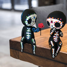 Load image into Gallery viewer, Resin Sugar Skull Couple Statues
